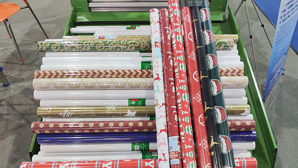 復(fù)卷機(jī)操作注意事項(xiàng)及性能特點(diǎn)有哪些？